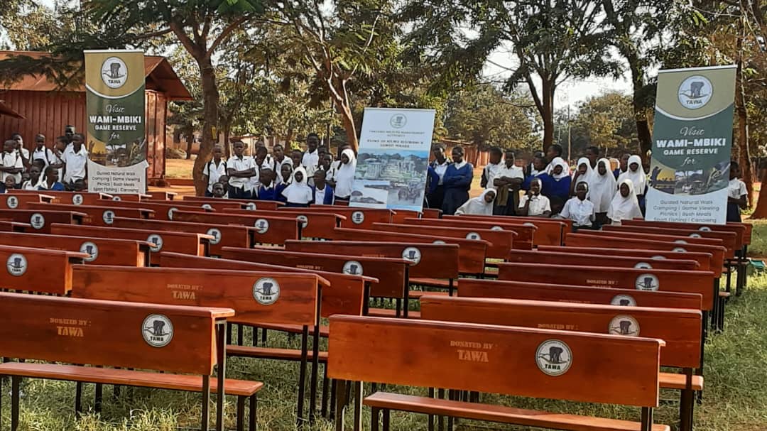 TAWA YATOA MSAADA WA MADAWATI SHULE YA MSINGI CHANGARAWE WILAYANI MVOMERO