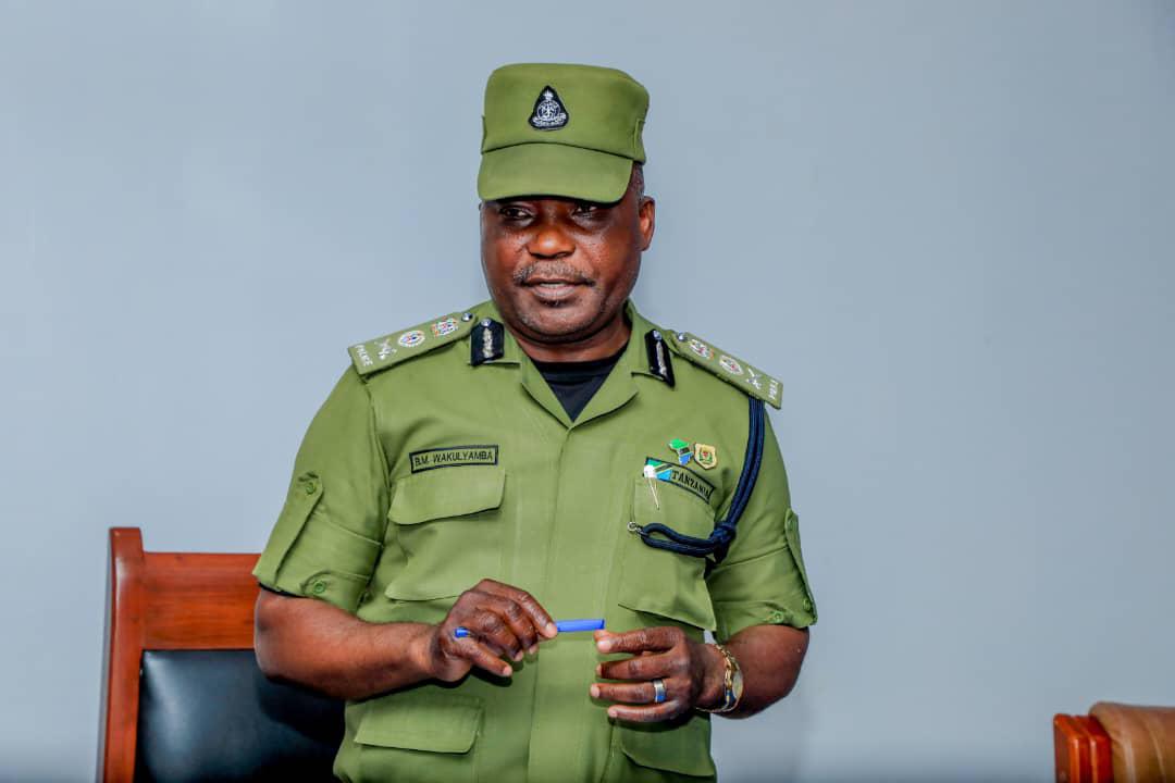 KAMISHNA WAKULYAMBA ASISITIZA MATUMIZI YA SHERIA KATIKA UTEKELEZAJI WA SHUGHULI ZA UHIFADHI
