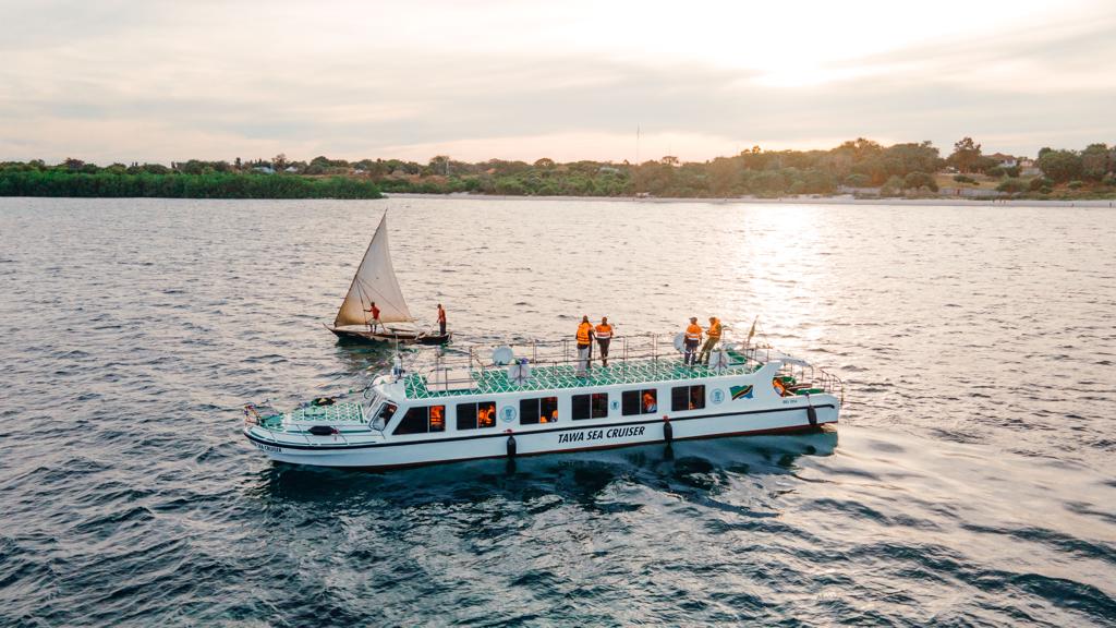 WAZIRI MCHENGERWA AZINDUA BOTI YA KITALII YA TAWA SEA CRUISER