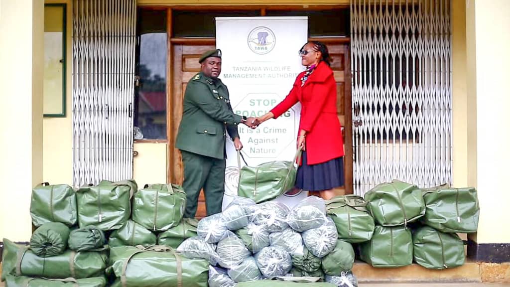 FRIENDS OF SERENGETI YATOA UFADHILI WA VIFAA VYA DORIA VYENYE THAMANI YA ZAIDI YA TZS. MILLIONI 40